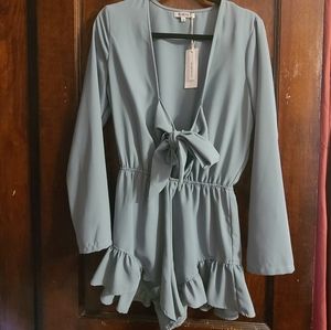 Glamorous Playsuit Romper with Bow size M